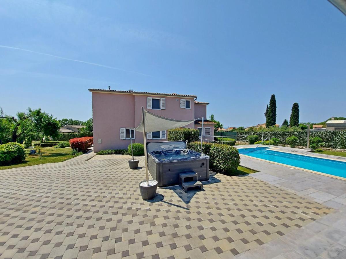 Villa Mattea Galižana Dış mekan fotoğraf