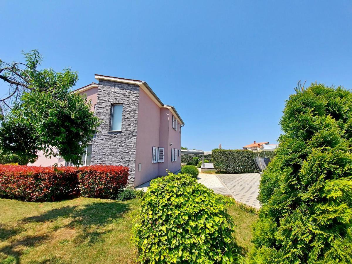 Villa Mattea Galižana Dış mekan fotoğraf