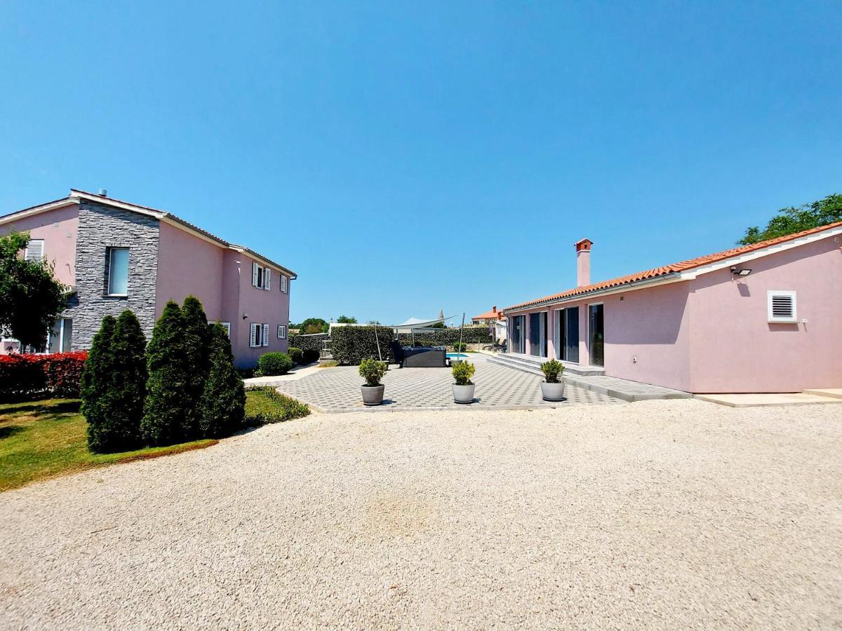 Villa Mattea Galižana Dış mekan fotoğraf