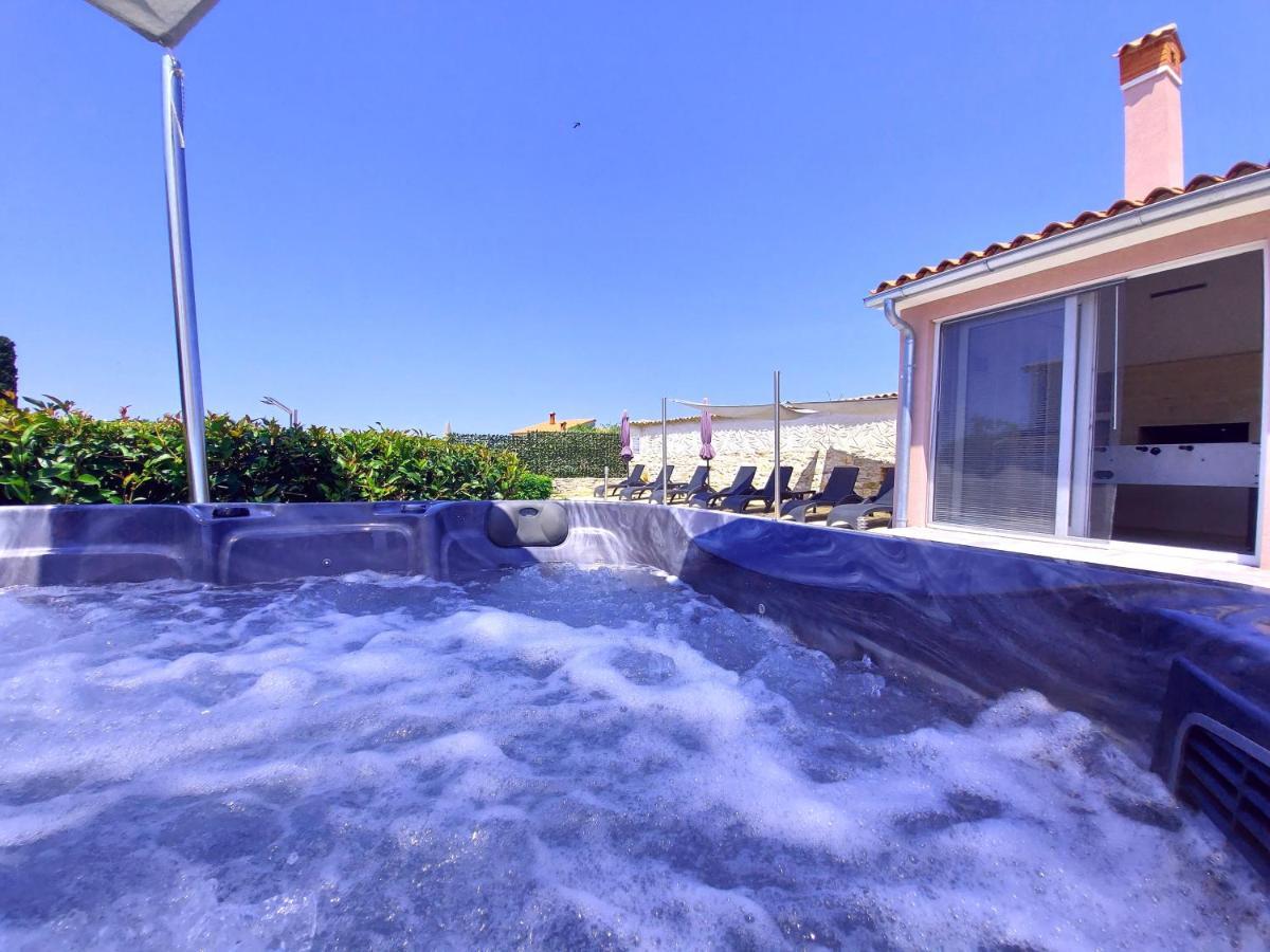 Villa Mattea Galižana Dış mekan fotoğraf