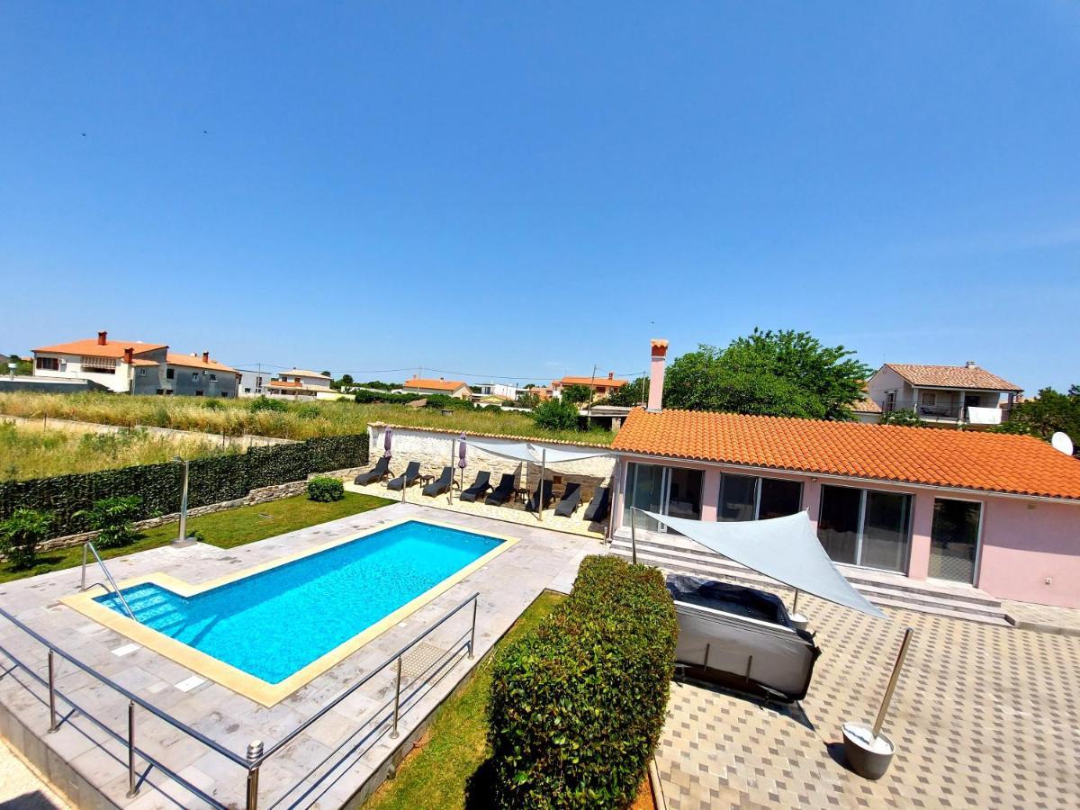 Villa Mattea Galižana Dış mekan fotoğraf